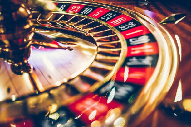 Spadegaming live blackjack table on moco showing dealer, cards, and betting interface